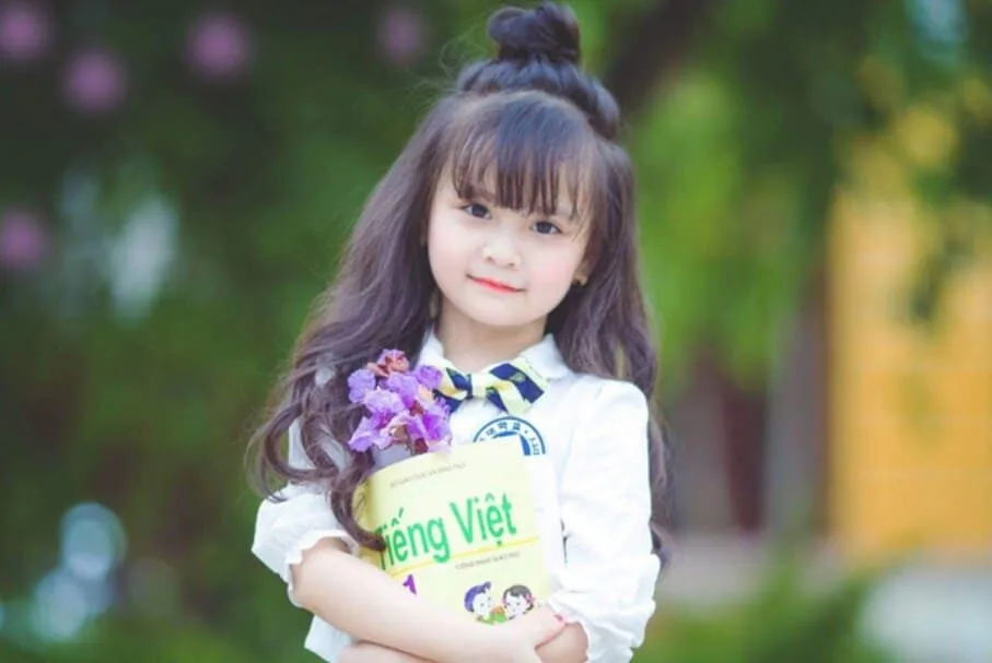 Hình ảnh bé gái dễ thương