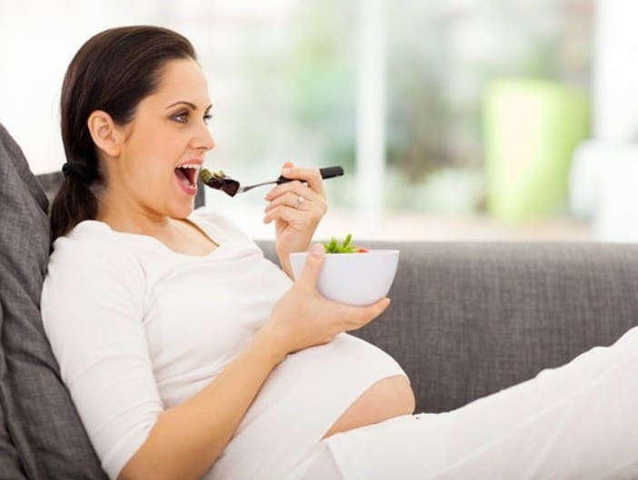 Phụ nữ mới mang thai nên ăn gì để con khỏe mạnh