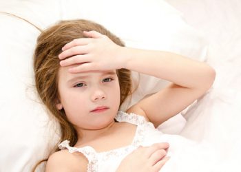 Sốt virus ở trẻ em và những điều cha mẹ cần phải biết